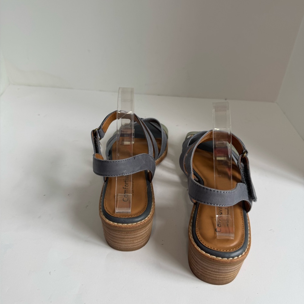 COMFORTIVA Women's Sandals Blue/Green Leather Sandals. Size 11 - Picture 8 of 11